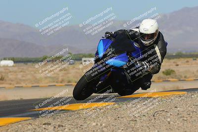 media/Oct-08-2022-SoCal Trackdays (Sat) [[1fc3beec89]]/Turn 9 Inside (10am)/